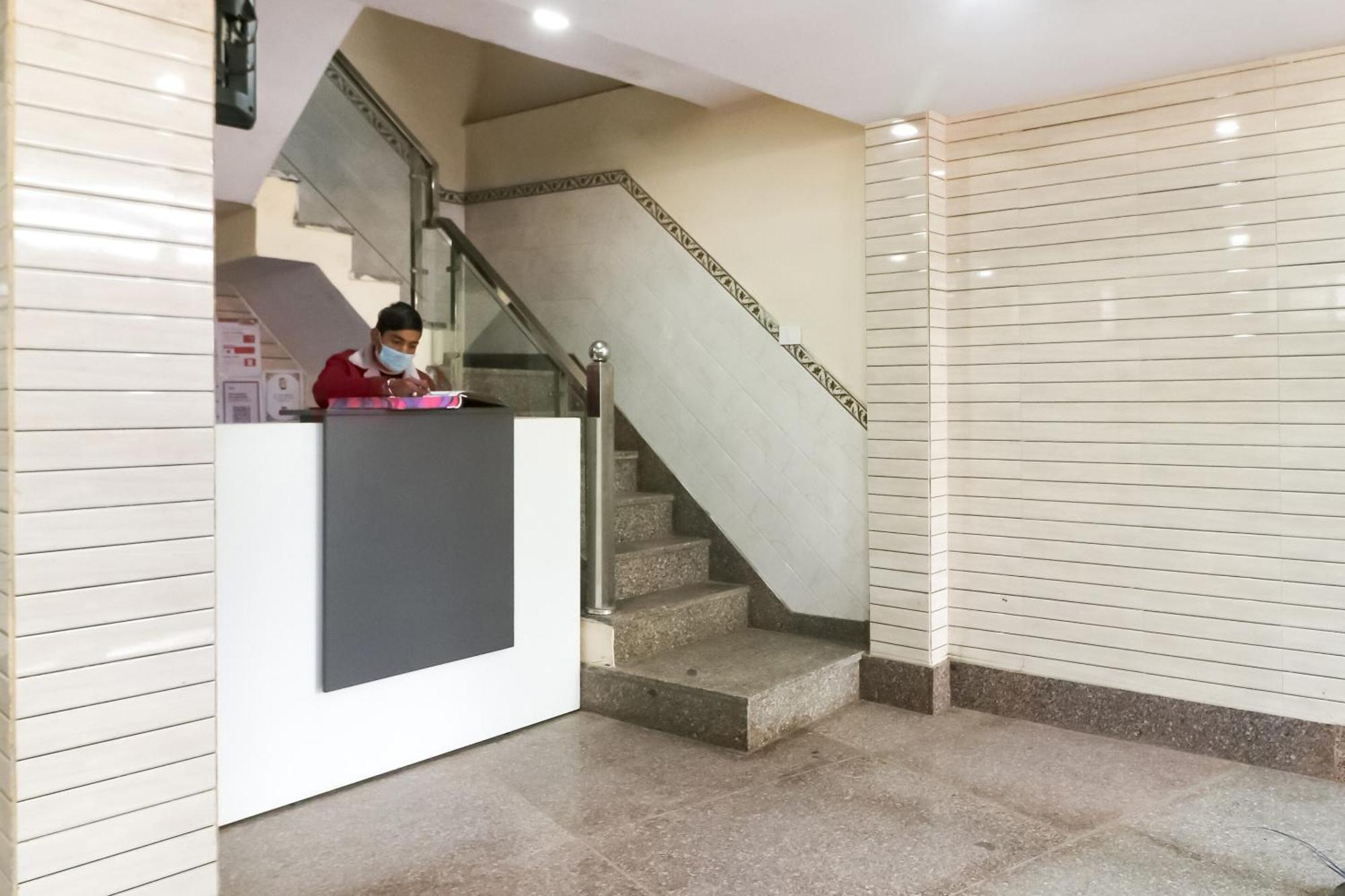 Hotel O Mayur Plaza เดลี ภายนอก รูปภาพ