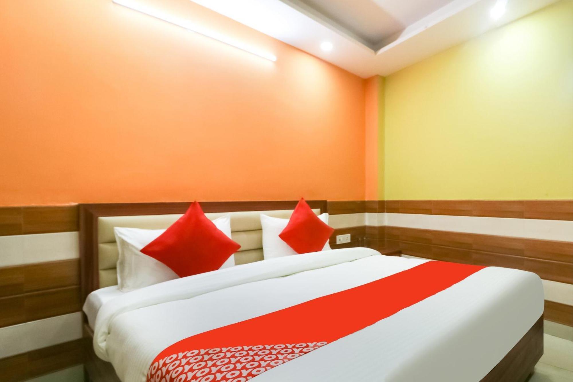 Hotel O Mayur Plaza เดลี ภายนอก รูปภาพ