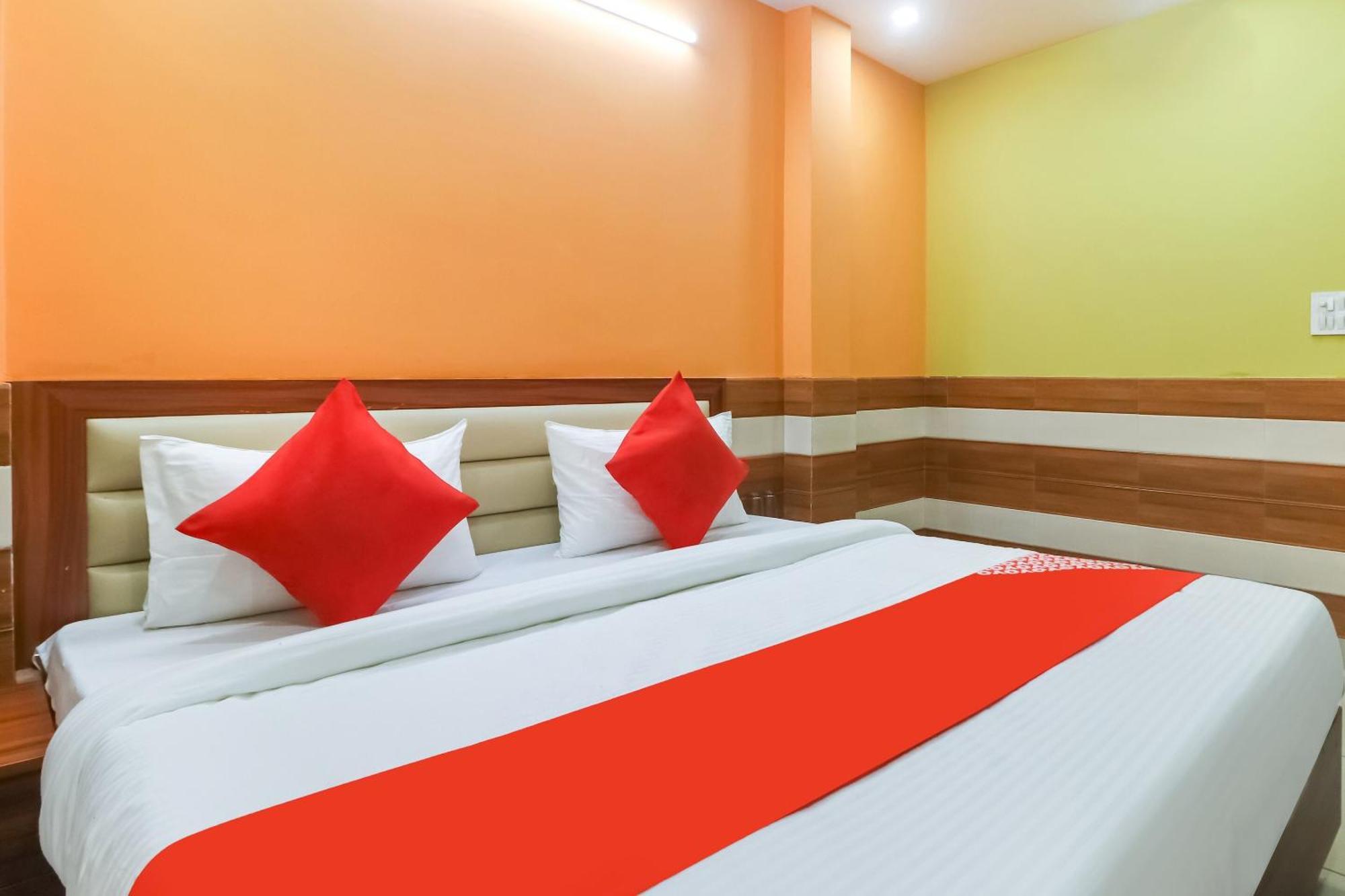 Hotel O Mayur Plaza เดลี ภายนอก รูปภาพ