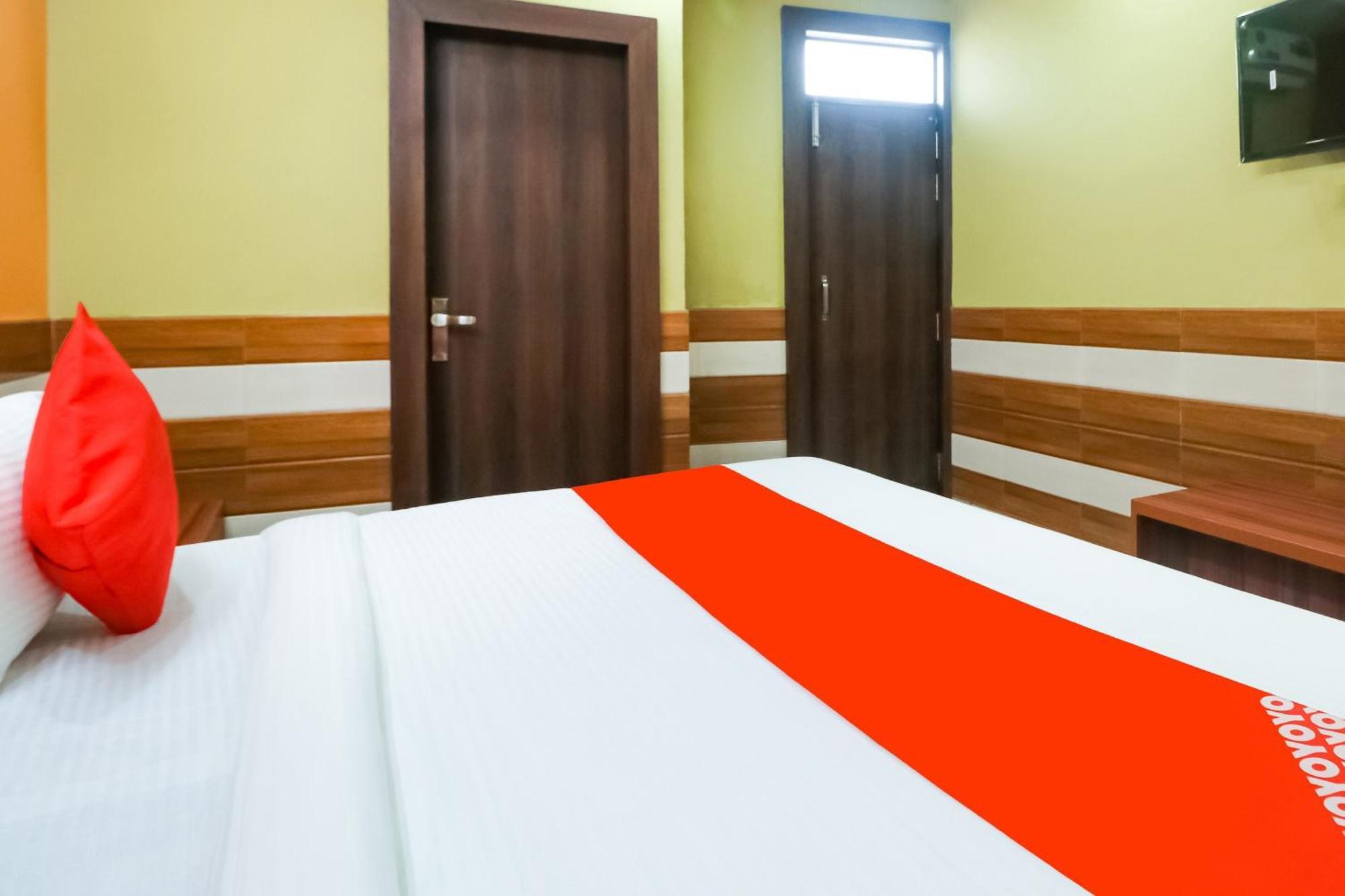 Hotel O Mayur Plaza เดลี ภายนอก รูปภาพ
