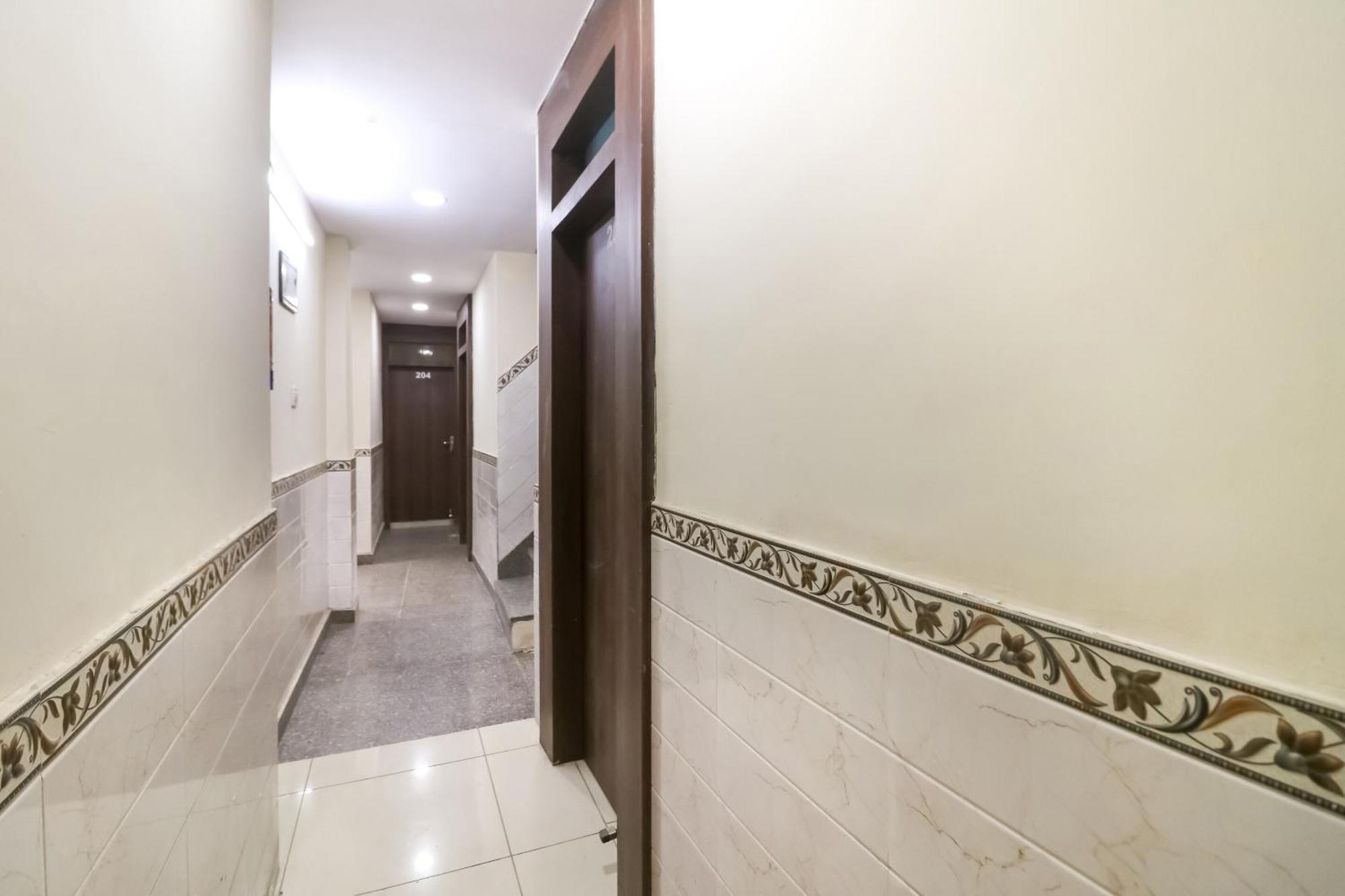 Hotel O Mayur Plaza เดลี ภายนอก รูปภาพ